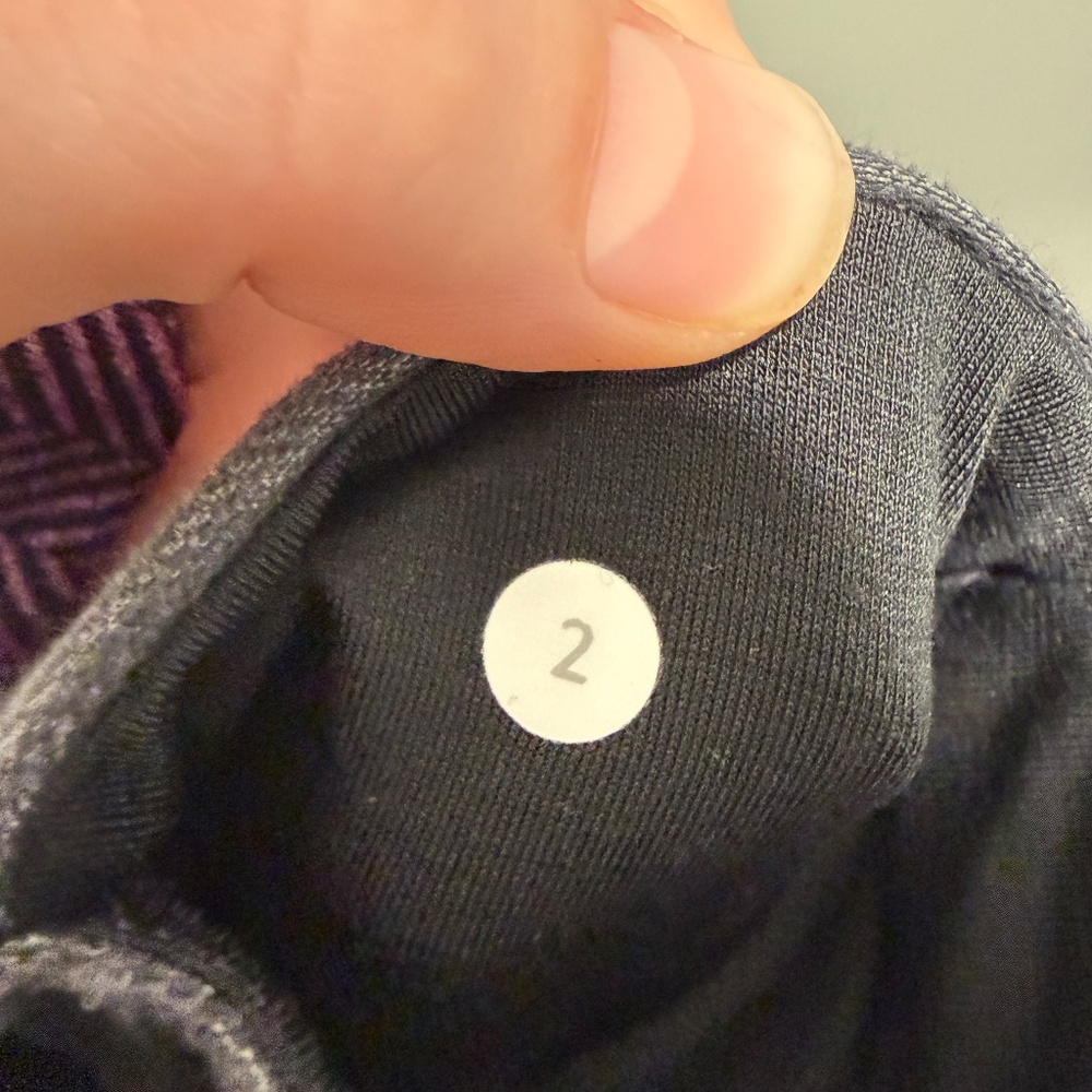 Lululemon Leggings Navy/Black Size 2 - Picture 3 of 3